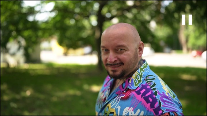 Bez servítky, Attila